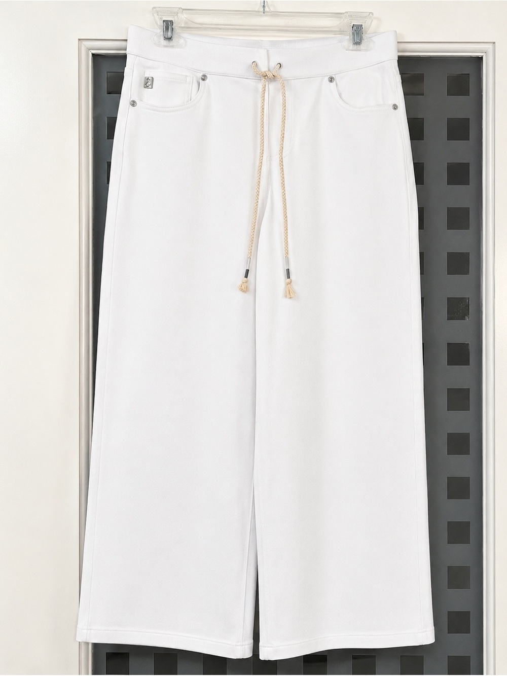 Kim Gravel  Wide-Leg Drawstring Pants.